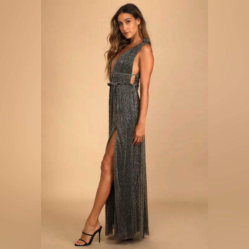 LULUS Spotlight on You Black and Gold Metallic Maxi Dress NWT